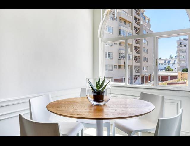 2 BEDROOM APARTMENT RENTED IN SEA POINT